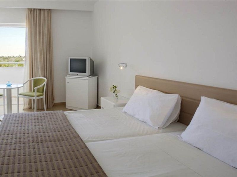 Nissi Park Ξενοδοχείο 3*