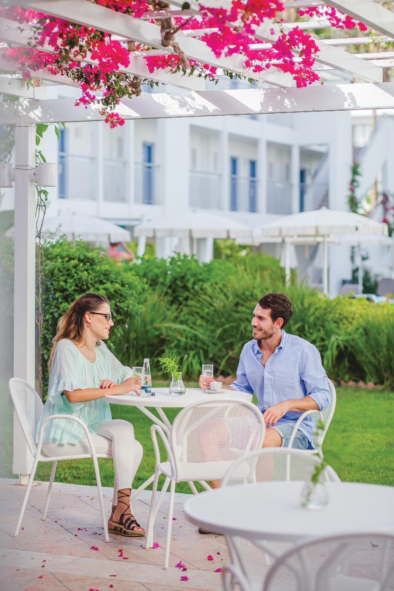 Otel Nissi Park 3*